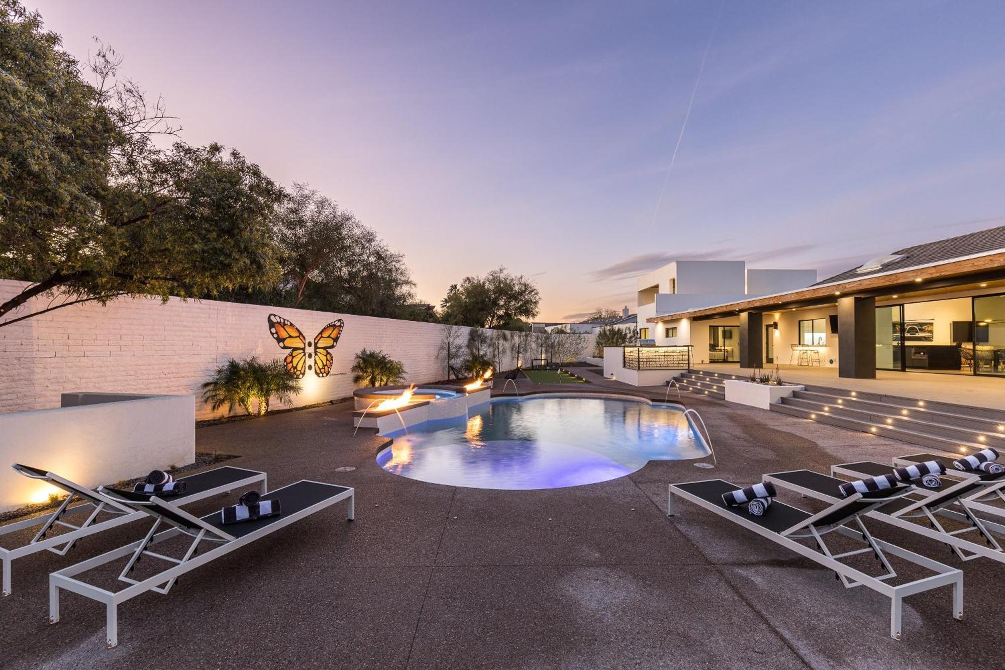 Luxury Micro-Resort, Theater, Sauna, Heated Pool Phoenix Eksteriør billede