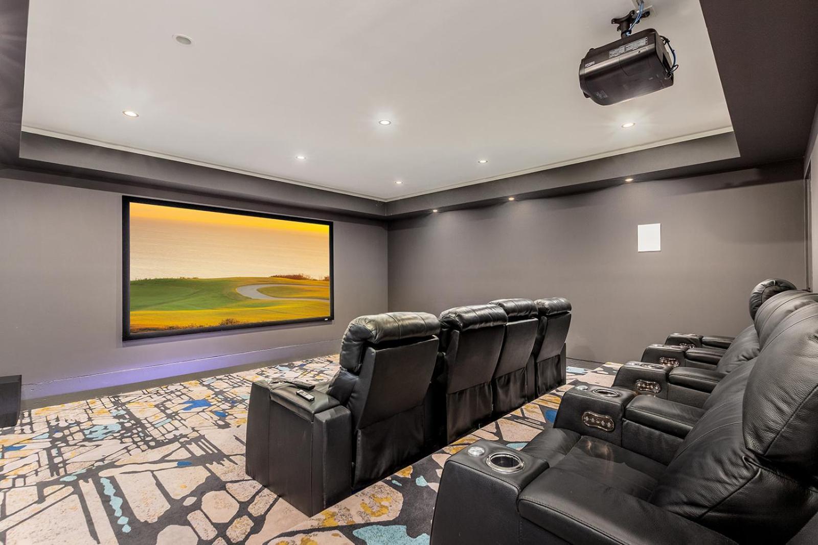 Luxury Micro-Resort, Theater, Sauna, Heated Pool Phoenix Eksteriør billede